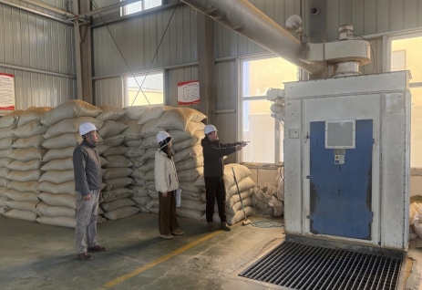 嚴抓飼料生產(chǎn)不松懈，鑄牢“質(zhì)”安通遼防線——記通遼市農(nóng)牧業(yè)發(fā)展中心飼料科開展安全生產(chǎn)大檢查